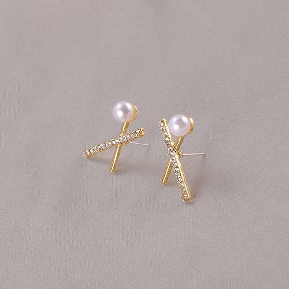 NEW! Dainty Cross Pearl Stud Earrings - Picture 4 of 5